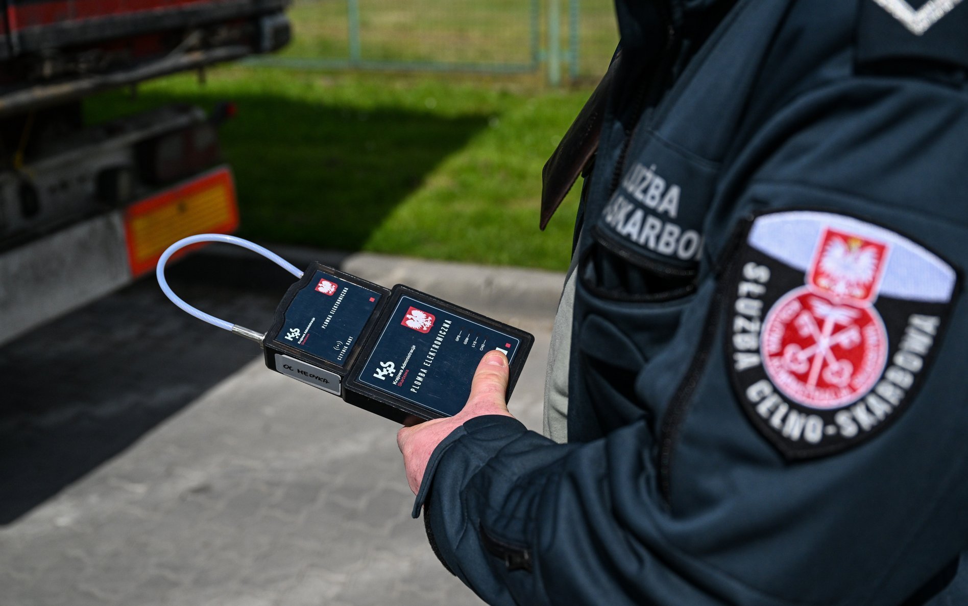 Aktueller Firmenfall über Polens SENT-System erhöht die Frachtsicherheit mit elektronischen GPS-Siegeln von Jointech