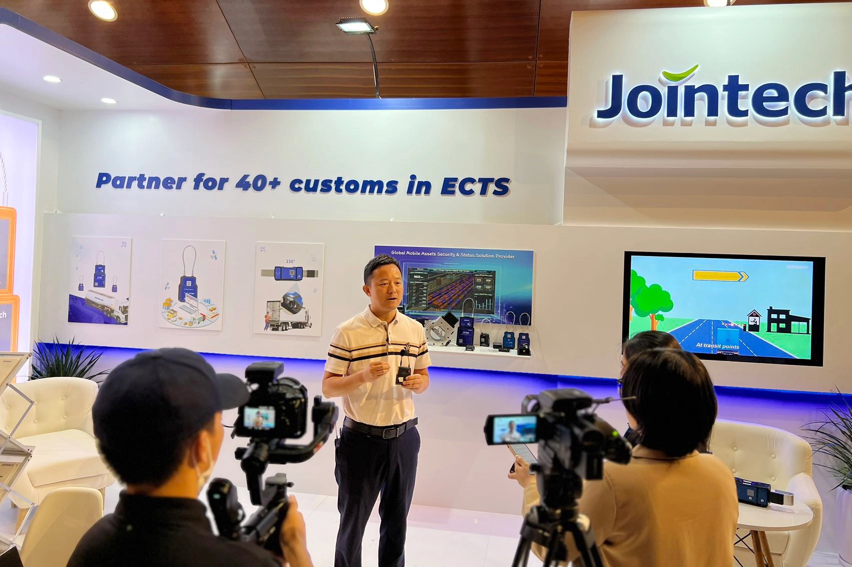 Aktueller Firmenfall über JOINTECH & Vietnam Customs: Co-Creating a Nationwide Smart Supervision Network for In-Transit Cargo